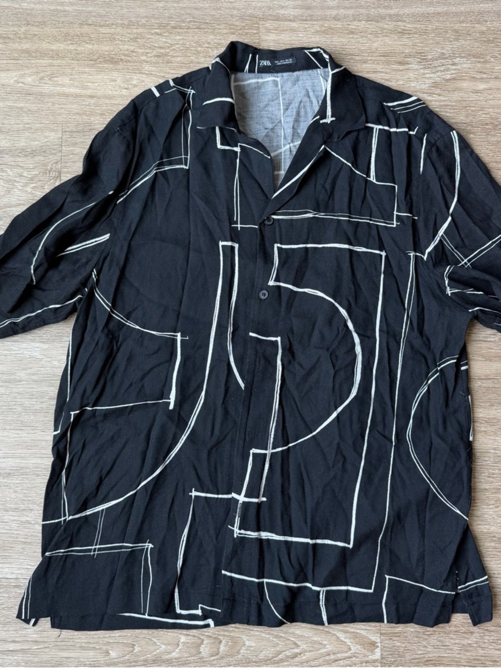 Zara Black Shirt Jacket with White Graphic Lines